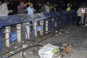 Mysuru Cylinder Blast: मैसूरु में फटा हीलियम गैस सिलेंडर, मची अफरा-तफरी, यूपी के एक व्यक्ति की मौत