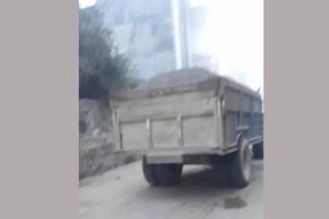 शाहपुर नई सड़क पर रात के अंधेरे में अवैध खनन, सरकार को लाखों की चपत