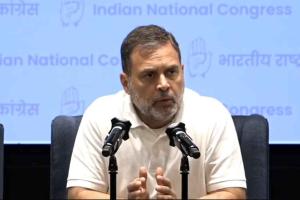 Rahul Gandhi Indore Visit: दूषित पानी त्रासदी को लेकर पीड़ितों से मिलने इंदौर पहुंचे राहुल गांधी