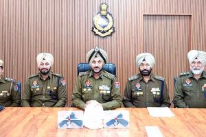 अमृतसर पुलिस ने आइस ड्रग व दो आधुनिक पिस्तौल सहित पांच आरोपी किए गिरफ्तार