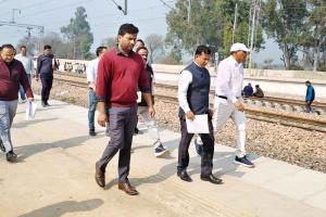 मंडल रेल प्रबंधक बीकानेर ने किया स्टेशनों का दौरा