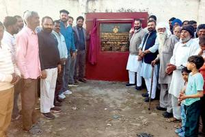 हल्का विधायक ने सड़क के नवनिर्माण के कार्य की शुरुआत