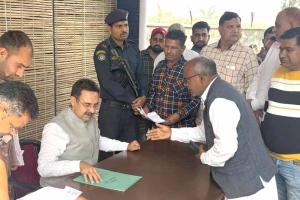 बजट सत्र की व्यस्तता के बीच विधानसभा अध्यक्ष हरविन्द्र कल्याण ने सुनी जन समस्याएं