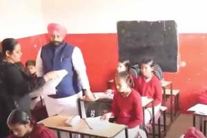 शिक्षा मंत्री हरजोत बैंस ने किया औचक निरीक्षण