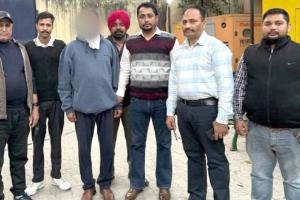 Bribe: विजीलेंस ने एएसआई को रिश्वत लेते रंगे हाथों किया गिरफ्तार