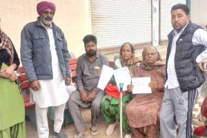 उपभोक्ता बैंक में आया ही नहीं, फिर भी कैशियर ने खाते से निकाले 7.35 लाख, मामला उठा तो आनन-फानन में डाले वापस