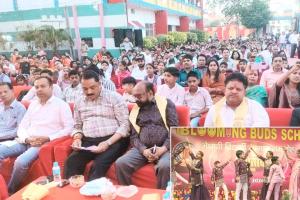 ब्लूमिंग बड्स स्कूल में हुआ मेधोत्सव समारोह आयोजित, मेधावियों को किया सम्मानित
