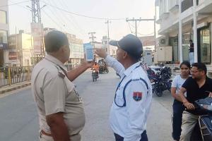 Hanumangarh Police: यातायात नियम तोड़ने वालों पर सख्ती, नशे में ड्राइविंग, तेज गति और बिना हेलमेट वाहन चालकों के खिलाफ कार्रवाई