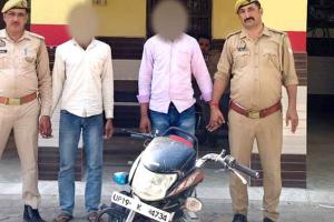 मैरिज होम के सामने से चोरी हुई बाइक बरामद, दो गिरफ्तार