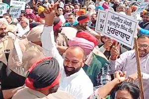 खन्ना में ब्लॉक कमेटी चुनाव को लेकर तनाव, गुरकीरत कोटली सहित 50 कांग्रेसी हिरासत में