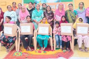 दिल करदा है सतगुरु हर वेले तैनू कोल बिठा के तकदा रहा…