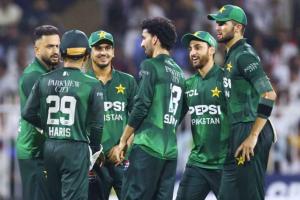 Pakistan Cricket News: जीत के बावजूद बाहर हुआ पाकिस्तान, ”कप्तानी खुद छोड़ेंगे या पीसीबी हटाएगा सलमान”