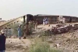 Pakistan Train Accident: पाकिस्तान में तेजगाम ट्रेन पटरी से उतरी, 26 यात्री घायल