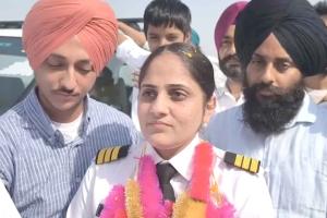 गगनदीप कौर पायलट बनकर गांव किला भरीआं लौटी, ग्रामीणों ने किया स्वागत