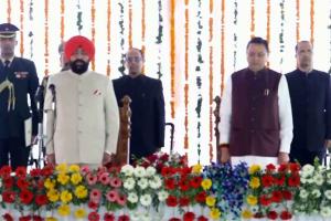 उत्तराखंड कैबिनेट विस्तार में 5 नवनियुक्त कैबिनेट मंत्रियों ने ली शपथ, सीएम धामी ने दी बधाई