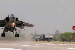 Indian Air Force Exercise: सुलतानपुर में हाईवे बना रनवे! पूर्वांचल एक्सप्रेस-वे गरजे एयरफोर्स के लड़ाकू विमान