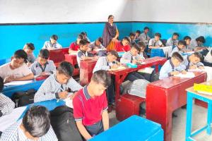 सेंट आरसी साइंटिफिक कॉन्वेंट स्कूल में निबंध प्रतियोगिता आयोजित