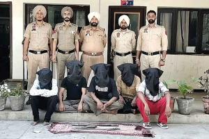 लूट की साजिश रच रहे गैंग का भंडाफोड़, पांच आरोपी गिरफ्तार