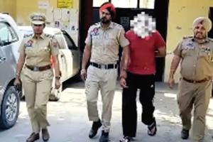 Viral Video: थाना डेहलों के बाहर भड़काऊ वीडियो बनाने वाला युवक गिरफ्तार