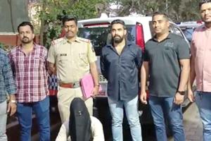 नकली “फोन पे” ट्रांजैक्शन दिखाकर दुकानदार से ठगी, मुंबई पुलिस ने दो आरोपियों को दबोचा