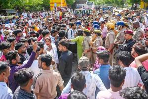 Noida Violence Updates: नोएडा हिंसा के बाद पुलिस का एक्शन, भ्रामक पोस्ट करने वाले 6 के खिलाफ 3 FIR