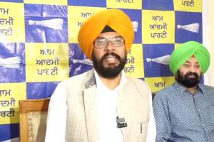 Aam Aadmi Party: शहीदों की धरती संगरूर को दीमक कहना बाजवा की घटिया मानसिकता: कुलदीप धालीवाल