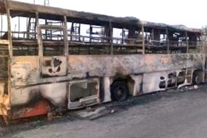 प्रकाशम में चलती बस बनी आग का गोला, ड्राइवर की सूझबूझ से 36 यात्रियों की बची जान