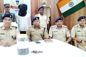 दिल्ली जा रही 2.9 किलो अफीम बरामद, चतरा पुलिस ने कूरियर दबोचा