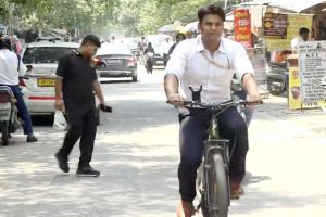 Save Fuel India: कार छोड़ साइकिल पर निकले जीएसटी अधिकारी, नरेंद्र मोदी की अपील लाई रंग