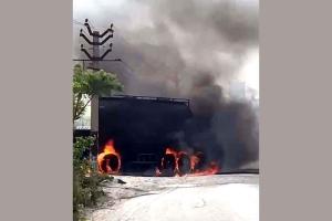 Truck Fire: चलते सीएनजी ट्रक में लगी भीषण आग, ड्राइवर ने कूदकर बचाई जान