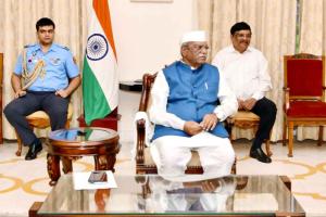 डॉ. देवस्वरूप को पद से हटाने के आदेश जारी, राज्यपाल एवं कुलाधिपति बागडे ने दिए आदेश