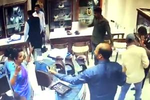 करीमनगर ज्वेलरी शॉप लूट मामले में पुलिस की बड़ी कार्रवाई, तीन आरोपी दबोचे