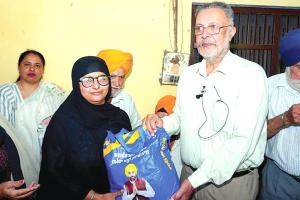 Meri Rasoi Yojana: स्वास्थ्य मंत्री ने पटियाला में राशन किटें वितरित कर शुरु की ‘मेरी रसोई’ 