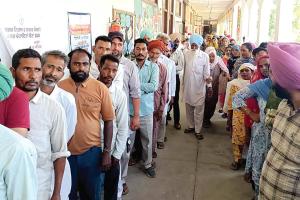 Punjab Elections News: पंजाब में शहरी चुनावों में 61.50 फीसदी मतदान, कई जगह चले ईंट-पत्थर तो कई जगहों पर हुआ हंगामा