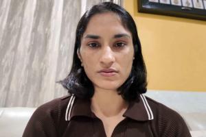 Vinesh Phogat Disqualification Case: विनेश फोगाट मामले में हाईकोर्ट की सख्ती, डब्ल्यूएफआई को लगाई फटकार
