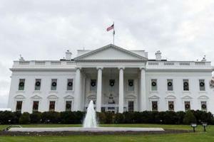 White House Attack: व्हाइट हाउस के पास कुछ देर के लिए 'लॉकडाउन'