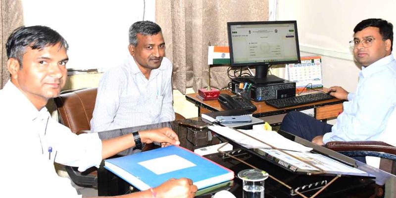 डीआईपीआरओ कार्यालय में स्व-गणना हेतु हेल्प-डेस्क स्थापित: सत्यवान महिवाल