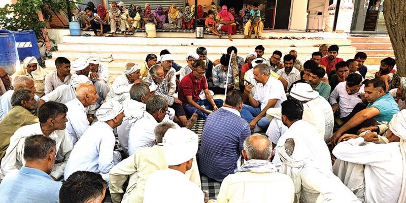 नशे के खिलाफ सरकार की बड़ी कार्रवाई: गुरुग्राम में एसआईआर के लिए राजनीतिक पार्टियों को बीएलए-2 नियुक्त करने को लेकर बैठक लेते उपायुक्त उत्तम सिंह