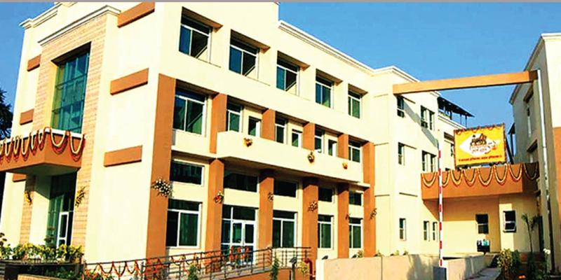 गुरुग्राम की अदालत में आग से काम प्रभावित, रेस्ट हाउस में लगी अदालत