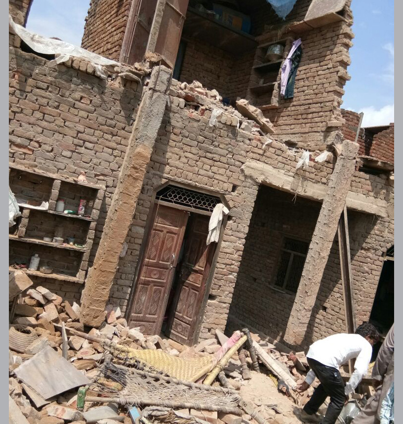 Death, Woman, Falling House, Injured, Haryana