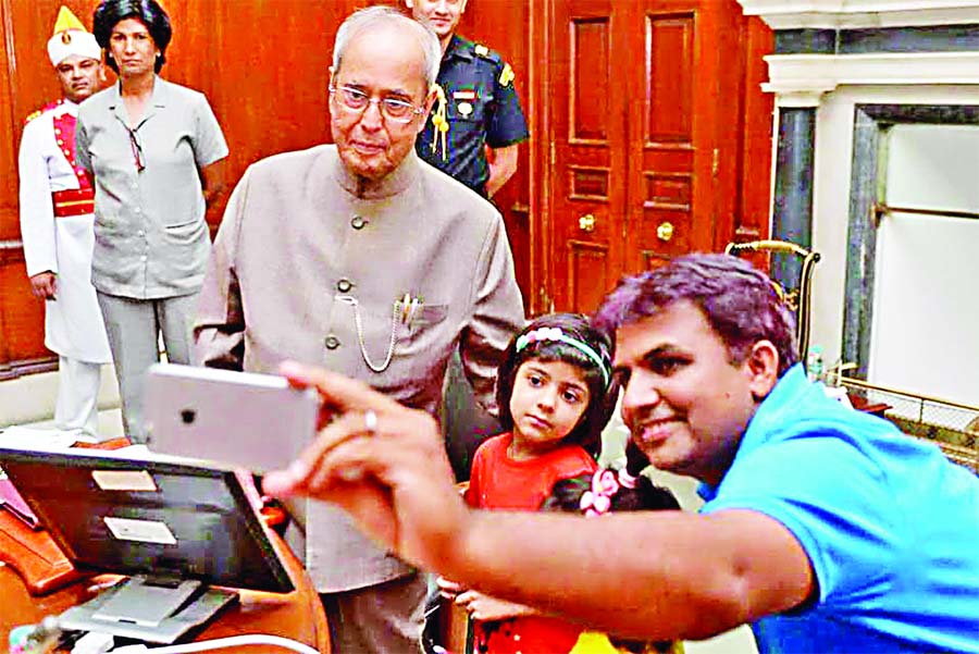 President, Pranab Mukherjee, Launches, Mobile App, Selfie With Daughter, Karnal, Haryana