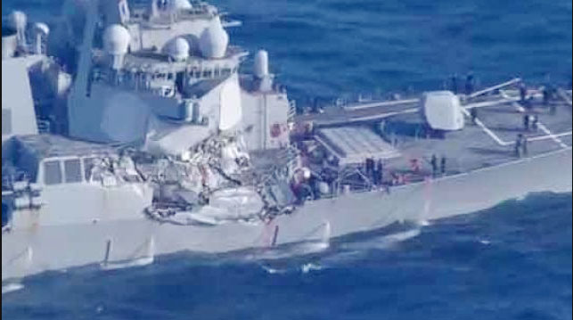 Japan, American Navy Ship, Philippines Ship Collide, Damaged