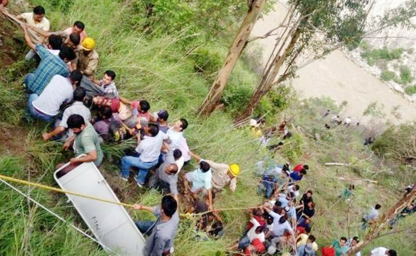 Bus, Satluj River, Died, Injured, Accident, Shimla