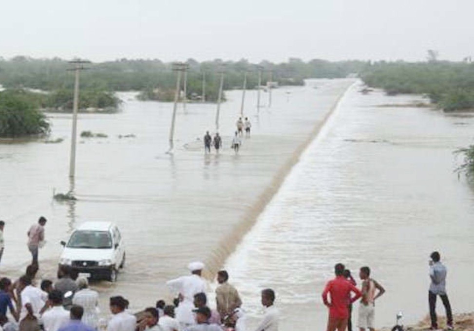 Heavy Rain, Mount Abu, Landslide, Died, Injured