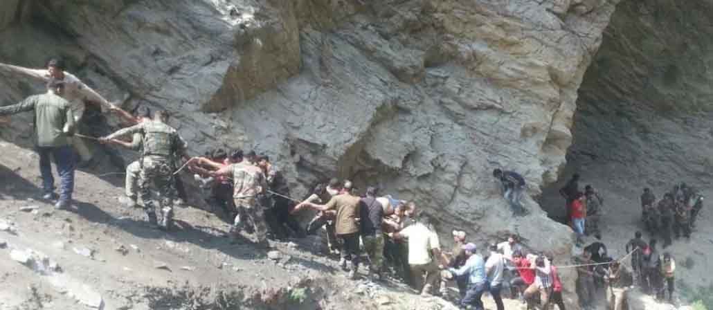 Death, Bus, Pilgrims, Ditch, Injured, Rescue Operation