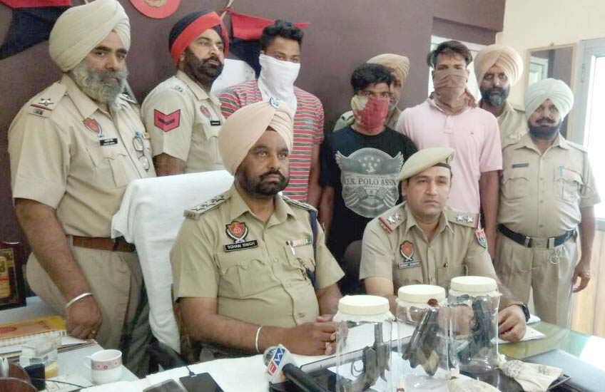 Busted, Gang, Robbery, Arrested, Police, Weapon, Punjab