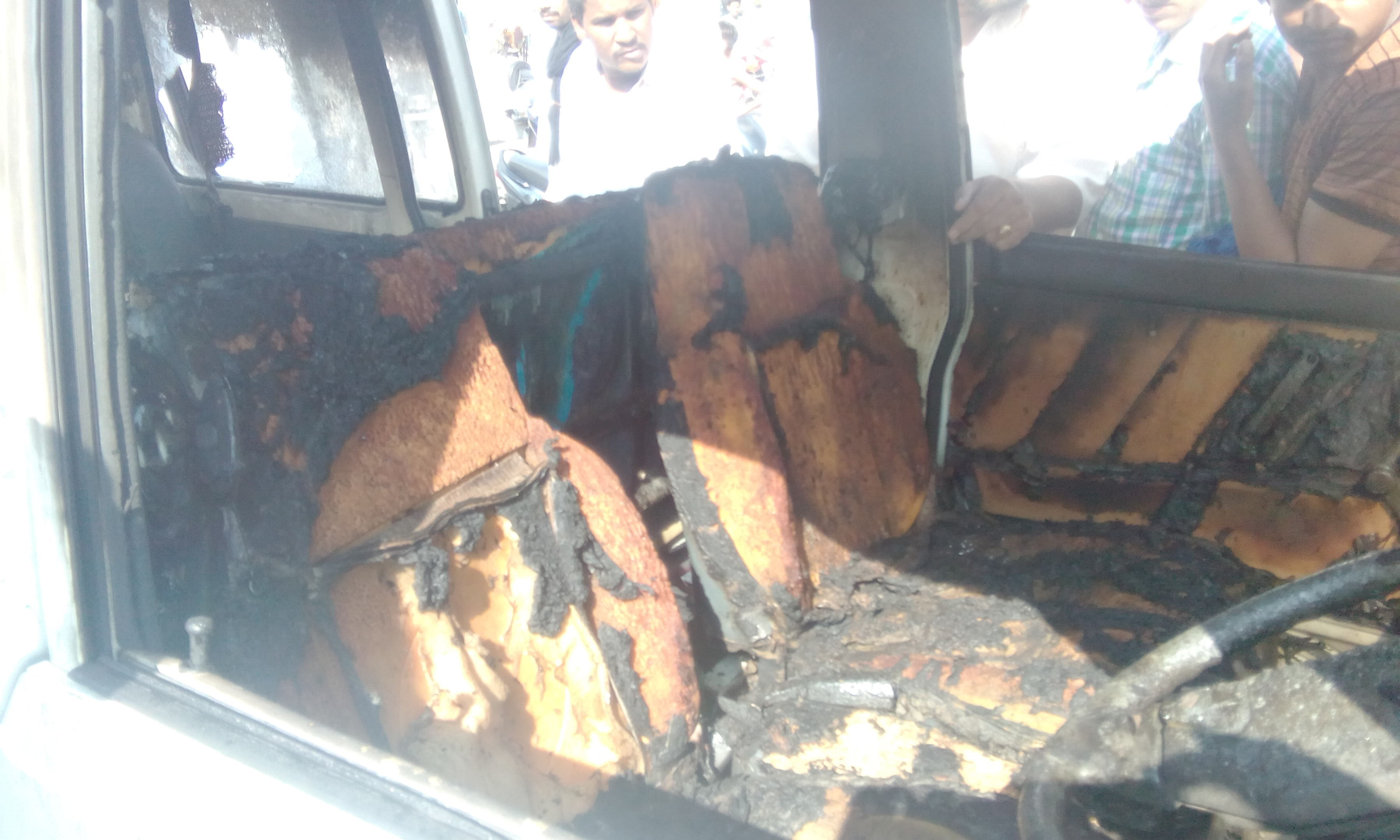 Fire, Maruti Van, Scorched, Injured, Punjab