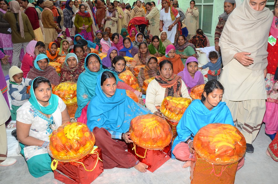 Providing, Nutritious food, Dera Followers, Dera Sacha Sauda, Gurmeet Ram Rahim, Welfare Works