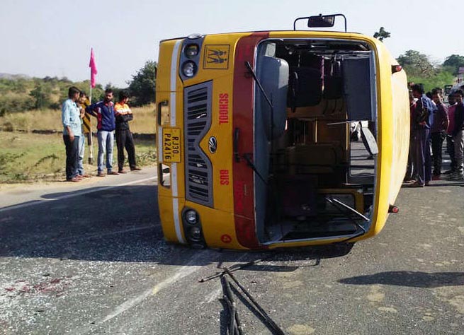 Raod Accident, School Bus, Steering Fail, Death, Injured