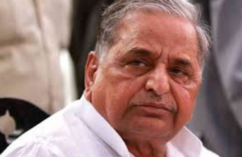 Mulayam, Spend, Night, Guest, House